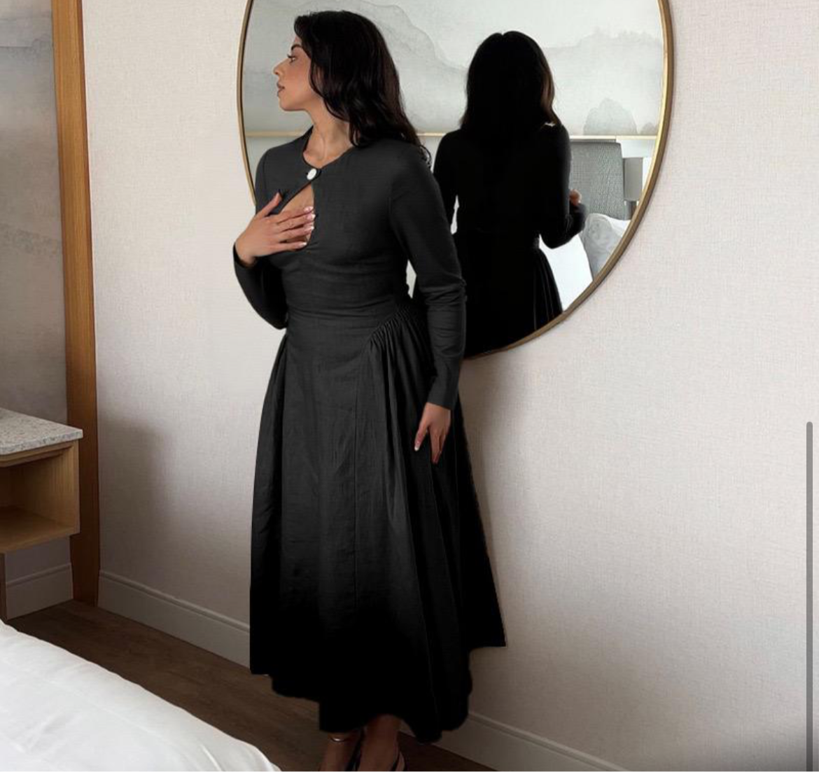 Black & Tan Brown Long-Sleeve Keyhole Midi Dress – Chic Day-to-Night Elegance | Peach Motel
