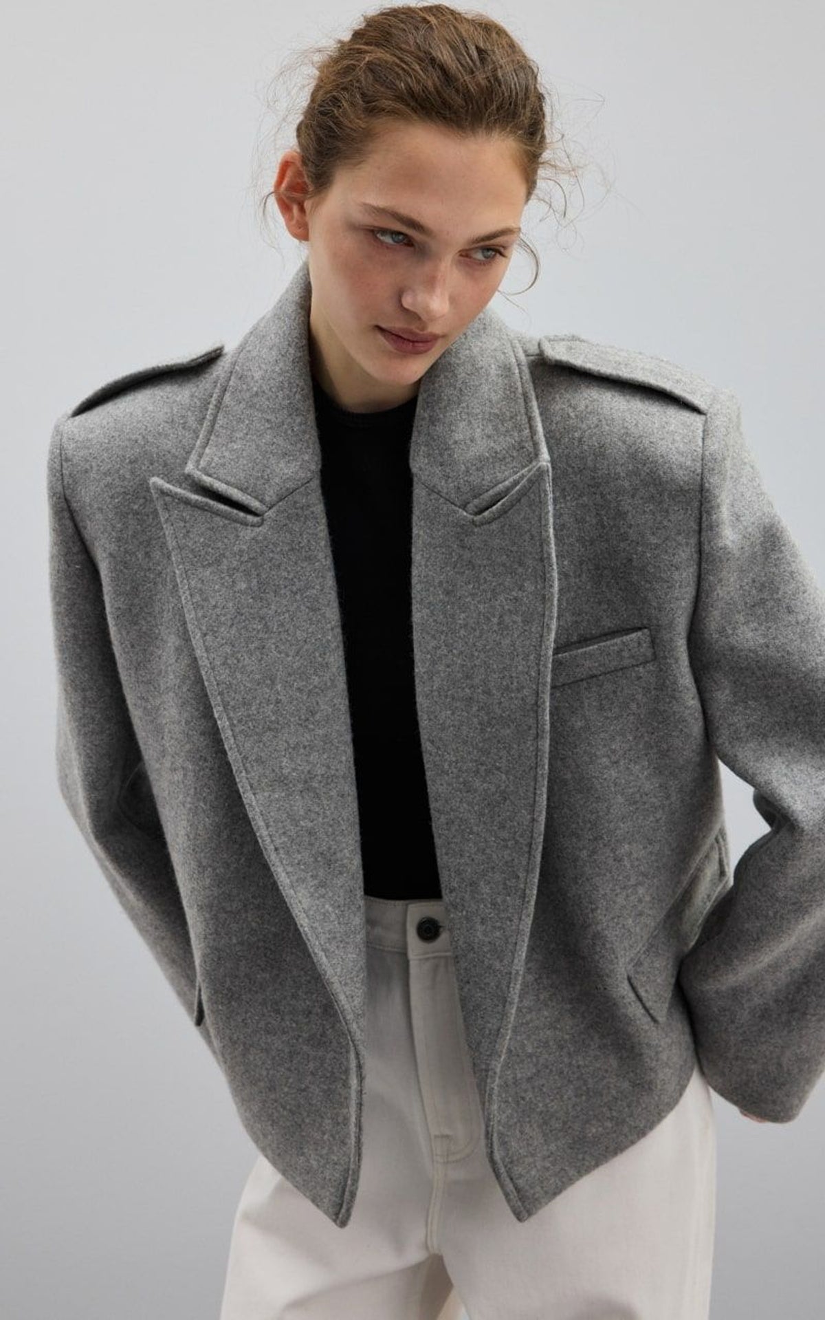 Oversized Grey Wool Blazer – Structured Minimalist Jacket