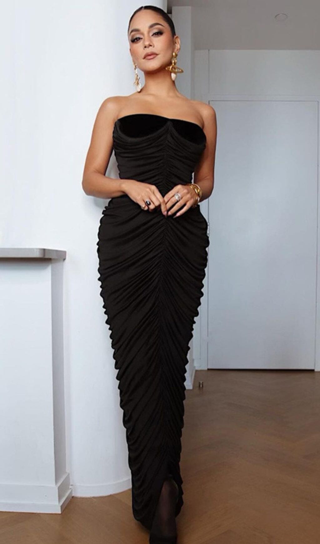 Midnight Siren Black Ruched Strapless Gown – Peach Motel