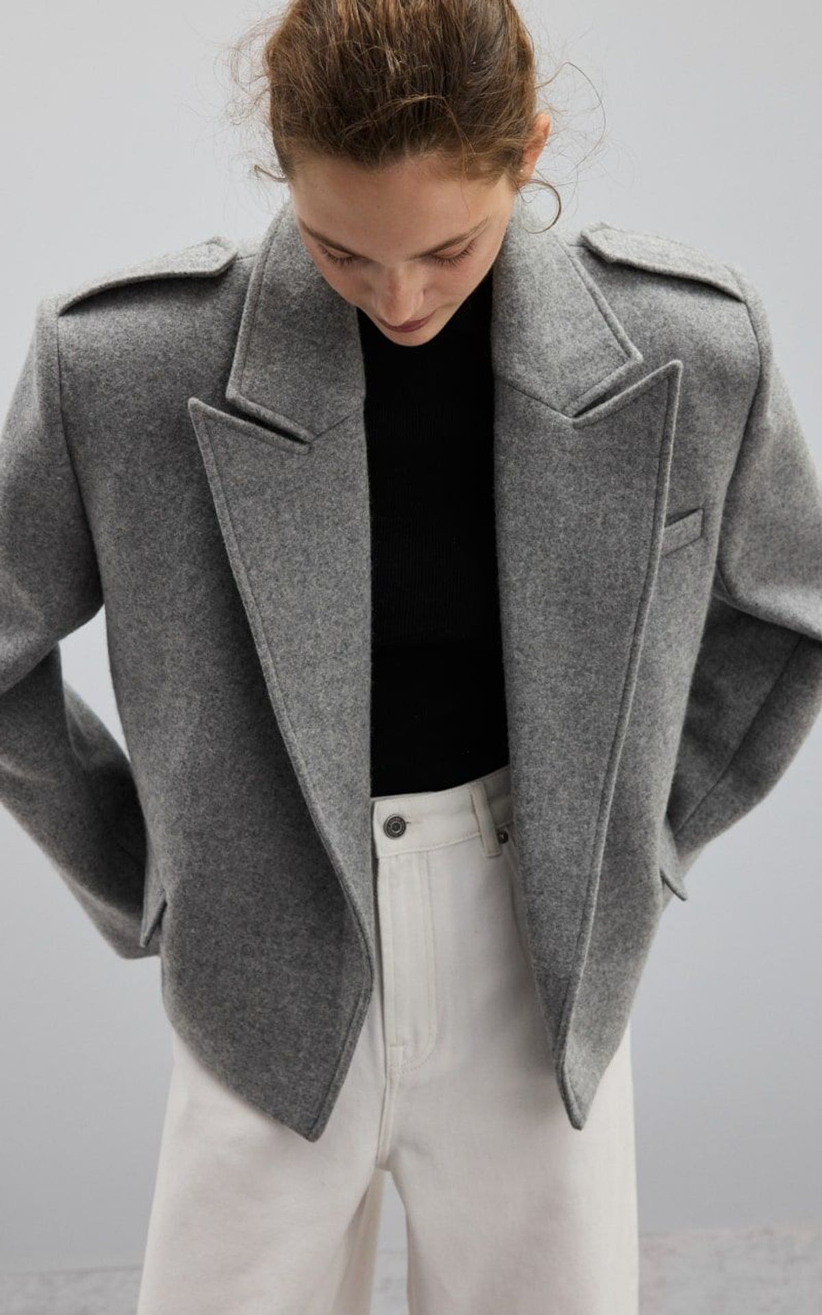 Oversized Grey Wool Blazer – Structured Minimalist Jacket