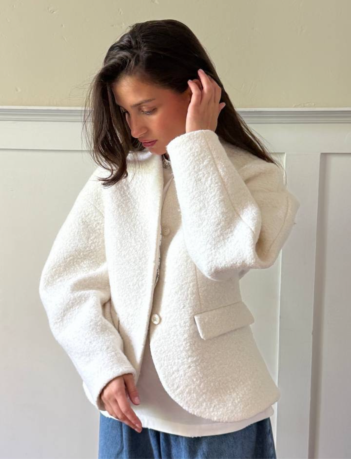 Cropped Wool-Blend Textured Jacket – Cream White